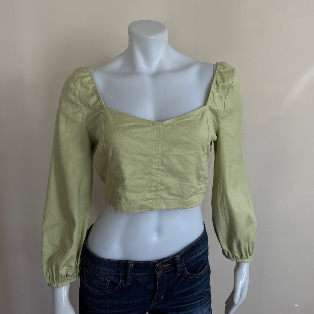Babaton - Hadwyn Blouse. Cropped puff-sleeve blouse in Pistachio green. Large - Picture 2 of 10